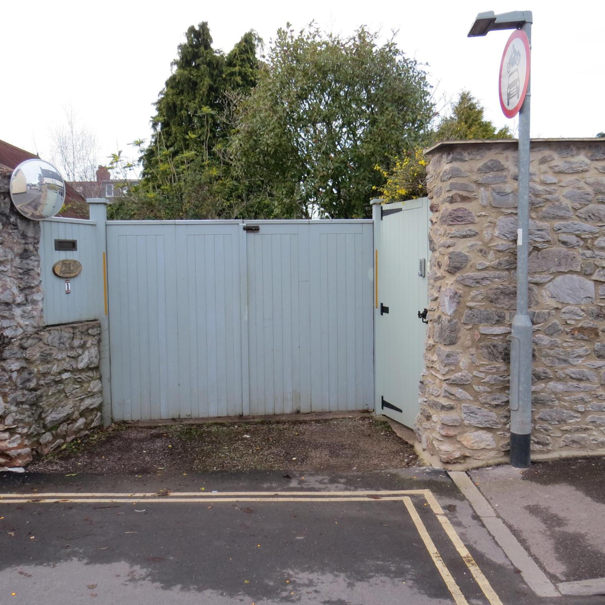 Frog Palace - Secure Parking-Outside Area-Topsham-Exeter-Beach-Chiefs-Wifi Camera foto